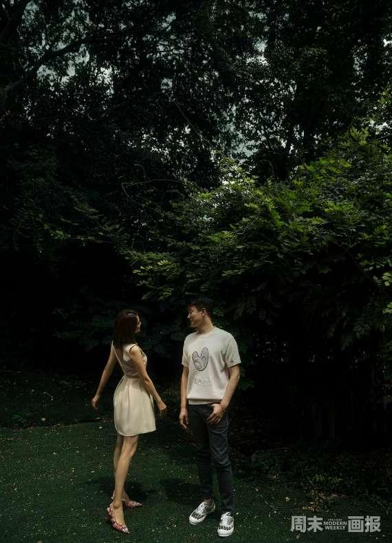 有人撞了狗,狗未咬人,狗主人却打人,证明有人人性不如狗性